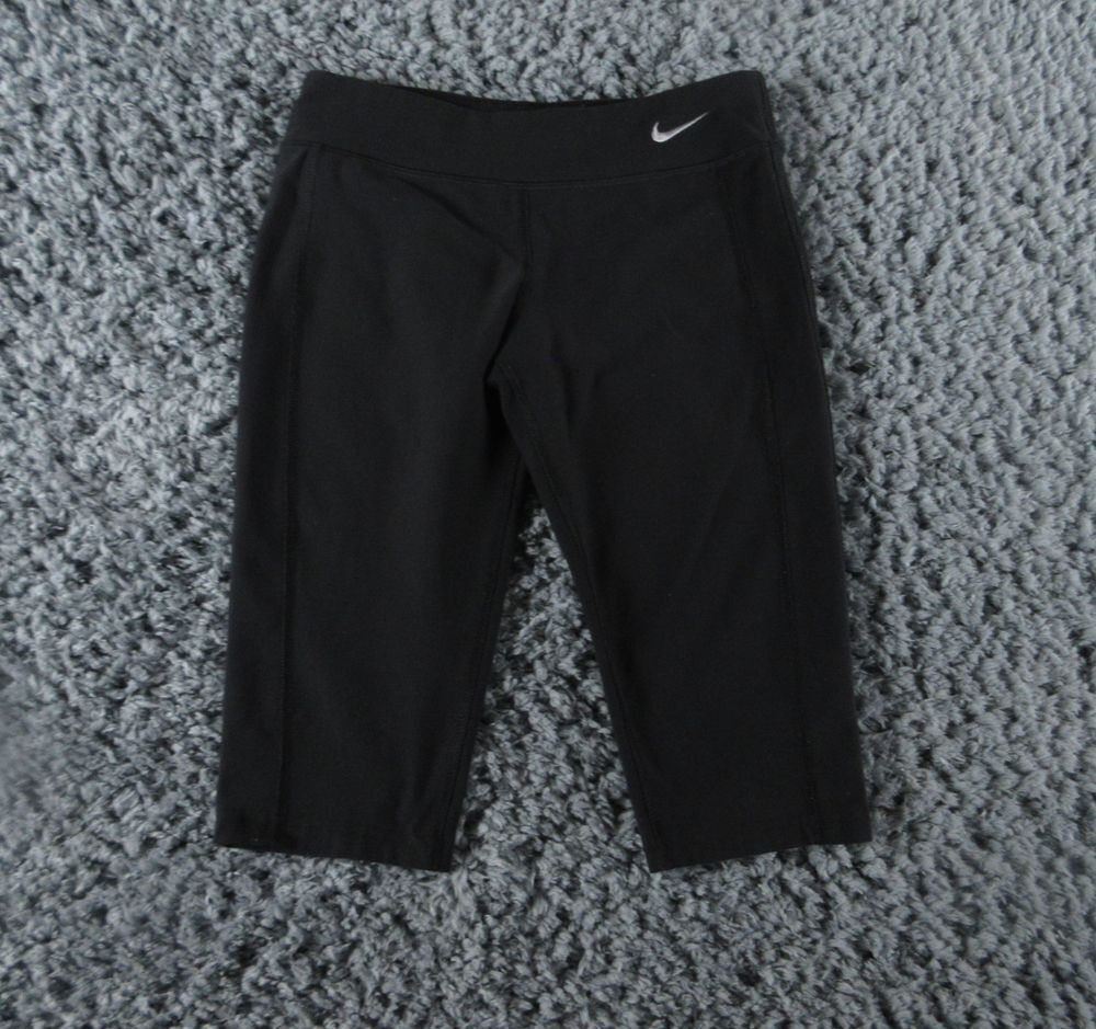 Nike Shorts Womens Small Black Tight Capri 25x13